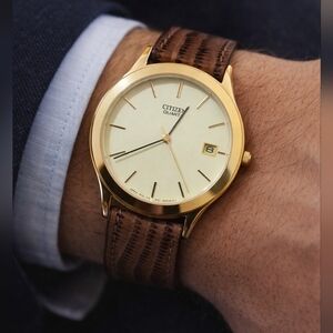 Vintage Citizen Men's Watch W/Date & Leather Strap - Gold and Brown